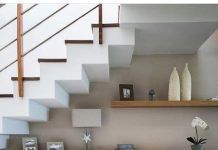 Ideas para decorar el espacio que tienes debajo de tu escalera